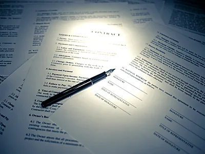 Un contratto con una penna